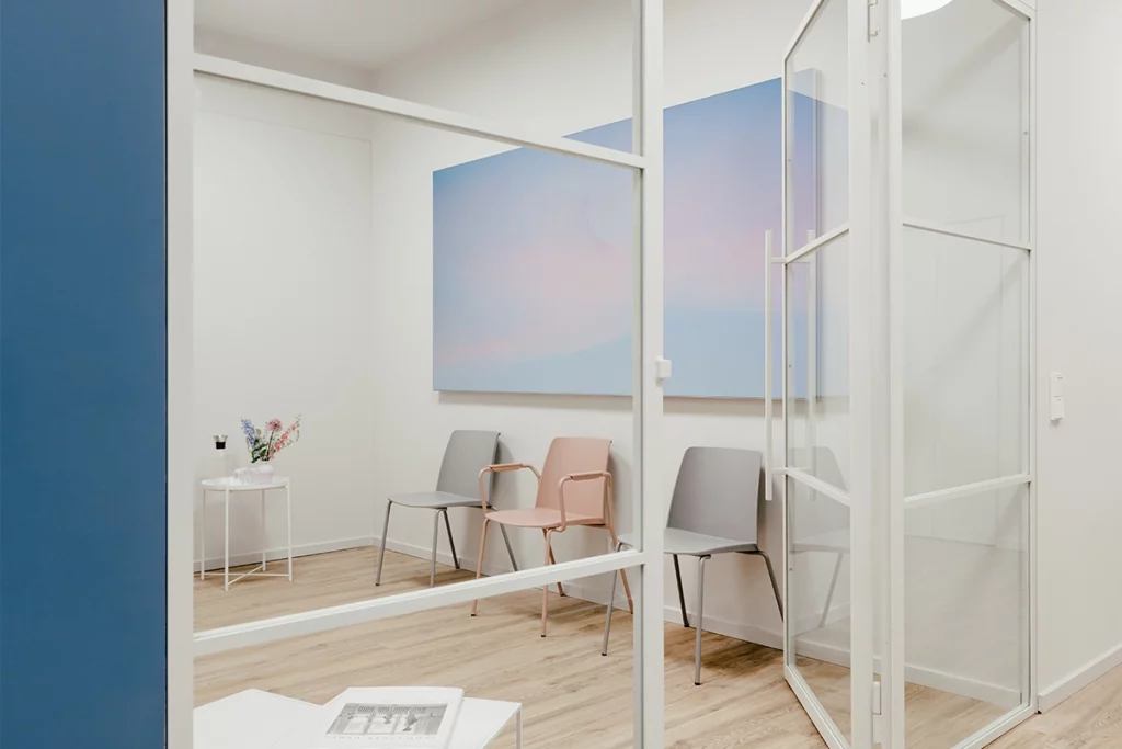 Pränatal am Rhein | Ansicht des Wartezimmers